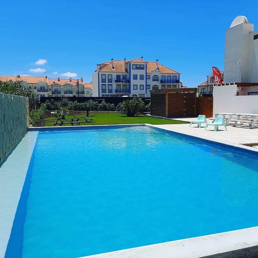 Alex Surf Hostel Балеал Экстерьер фото