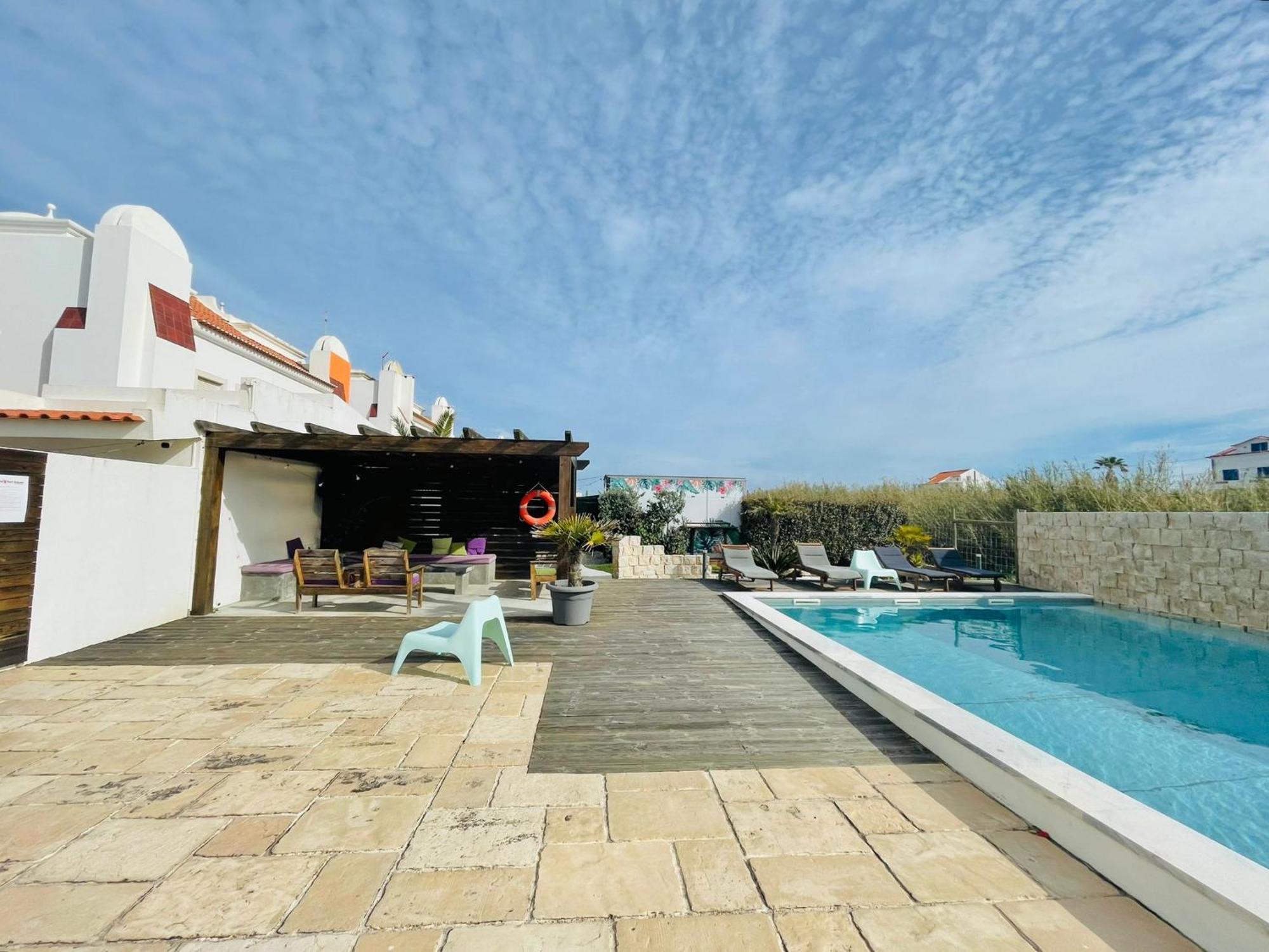 Alex Surf Hostel Балеал Экстерьер фото